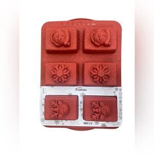 Trudeau Mini Bread Cake Loaf Christmas Winter Silicone Baking Pan